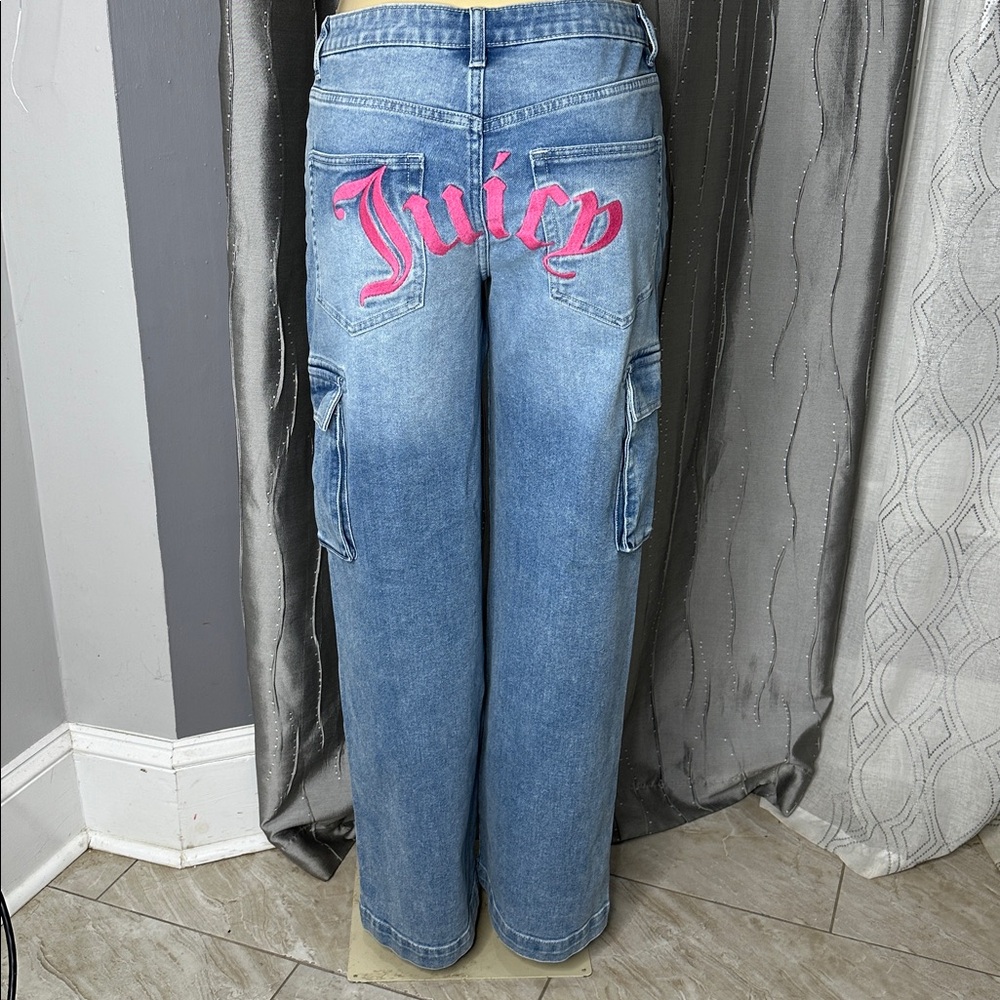 Juicy Couture Women’s Sz 11/30 Flare Jeans with Pink embroidered Logo